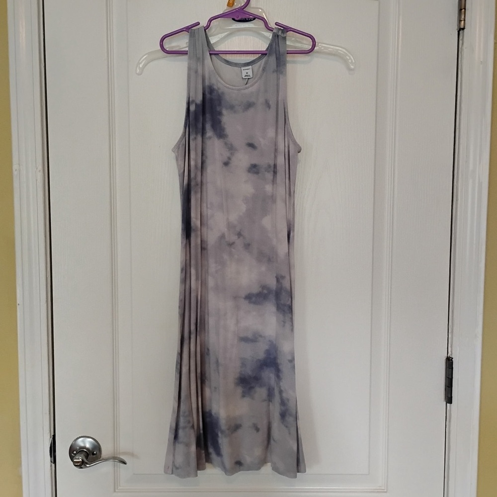 Old Navy Gray Sleeveless Top